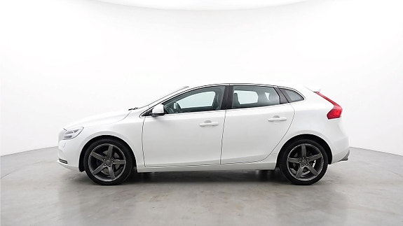 Volvo V40 5 of 15