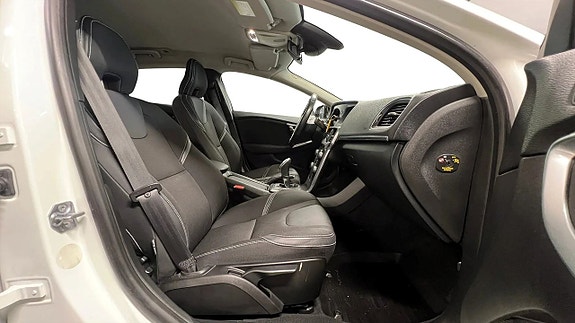 Volvo V40 15 of 15