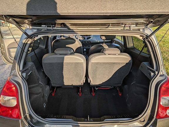 Renault Twingo 4 of 9