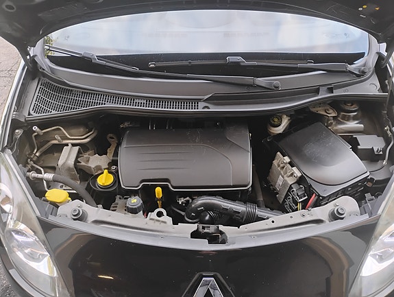 Renault Twingo 7 of 9