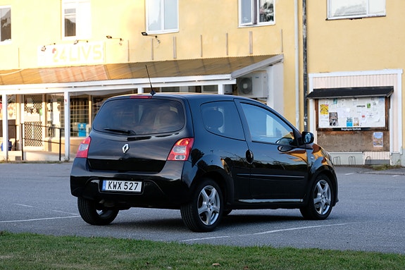 Renault Twingo 2 of 9