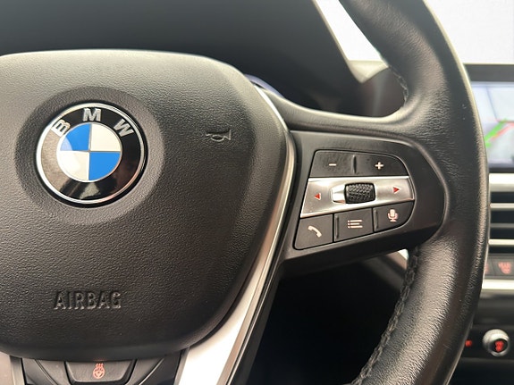 BMW 330e 19 of 30