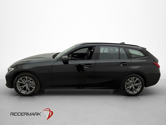 BMW 330e 4 of 30