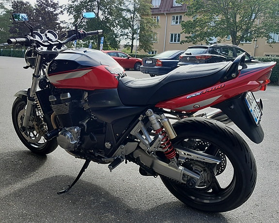 Suzuki GSX1400 2 of 4