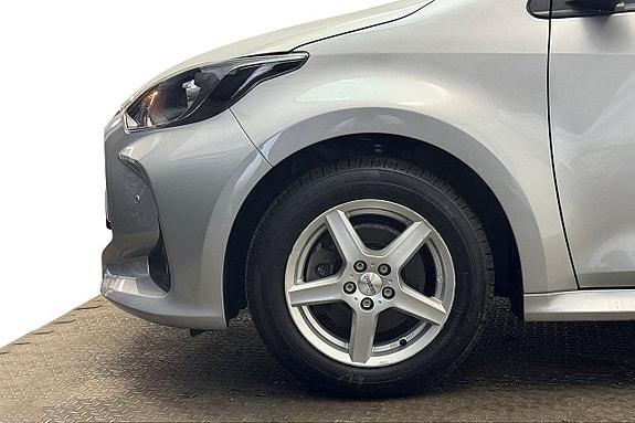 Toyota Yaris 11 of 28
