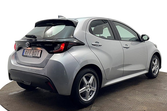 Toyota Yaris 6 of 28
