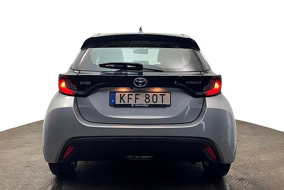 Toyota Yaris 7 of 28