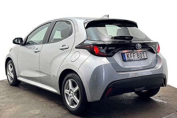 Toyota Yaris 9 of 28