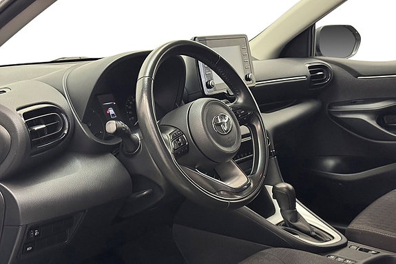 Toyota Yaris 13 of 28
