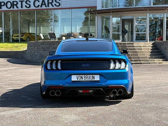 Ford Mustang 4 of 28