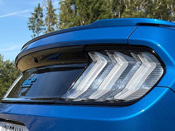 Ford Mustang 26 of 28
