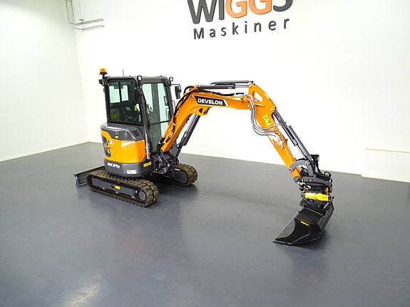 Develon DX27Z / Engcon EC204 / S40 /  Microprop MIG2 3 of 7