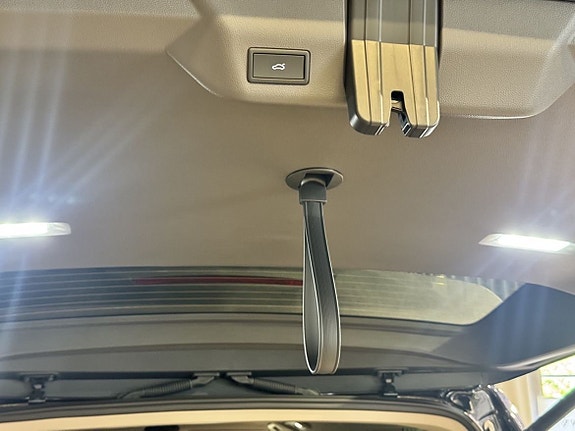 Volkswagen Multivan 20 of 25