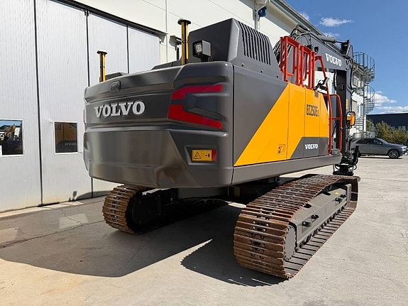 Volvo EC 250 EL 2 of 17