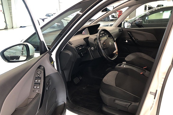 Citroen Grand C4 Picasso 12 of 16