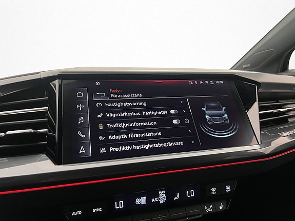 Audi Q4 e-tron 24 of 30