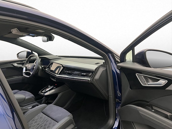 Audi Q4 e-tron 28 of 30