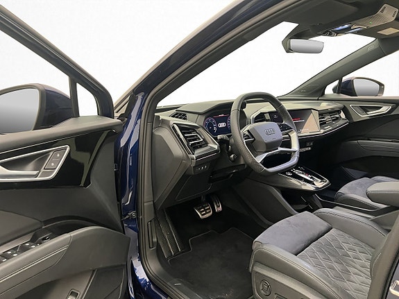 Audi Q4 e-tron 12 of 30