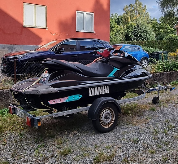 Vattenskoter med 80-trailer 4 of 6