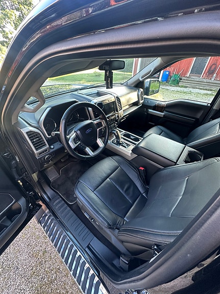 Ford F-150 8 of 8