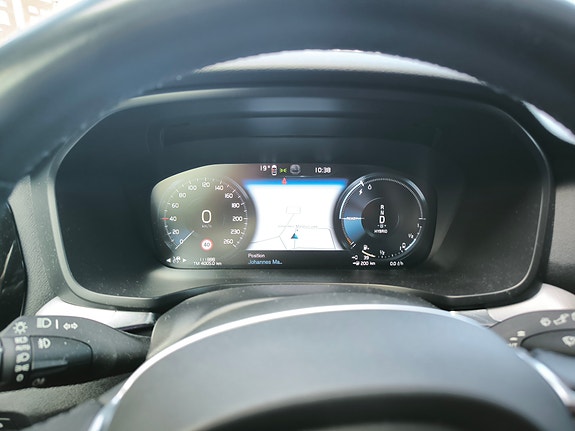 Volvo V60 4 of 5