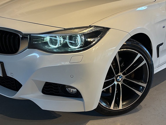 BMW 330d 5 of 30