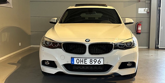 BMW 330d 6 of 30