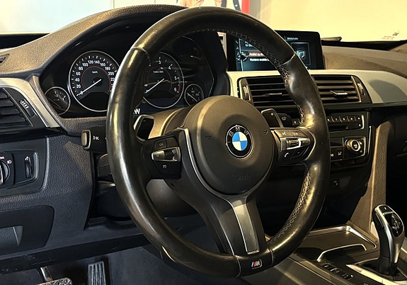 BMW 330d 15 of 30