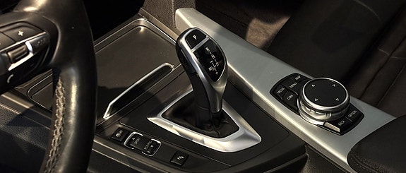 BMW 330d 16 of 30