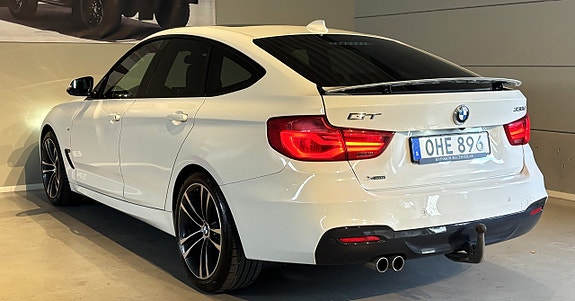 BMW 330d 26 of 30