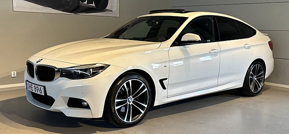 BMW 330d 2 of 30