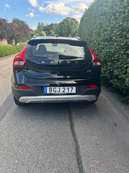 Volvo V40 Cross Country 3 of 4