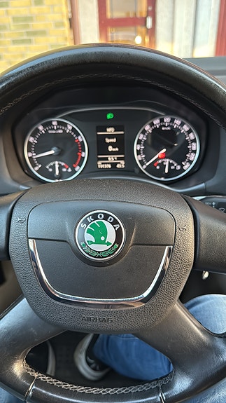 Skoda Octavia 3 of 6