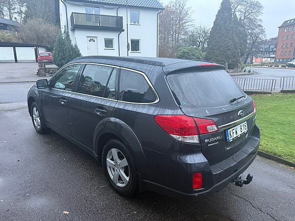 Subaru Outback 5 of 5