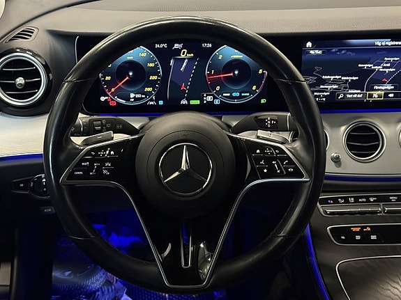 Mercedes-Benz E220 25 of 26