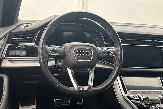 Audi Q7 8 of 29