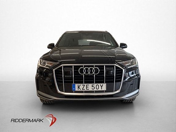 Audi Q7 2 of 29