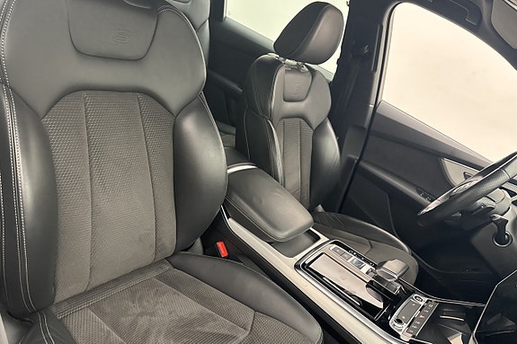 Audi Q7 10 of 29