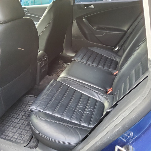 Volkswagen Passat 7 of 10