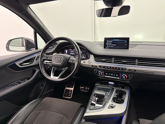 Audi Q7 28 of 30