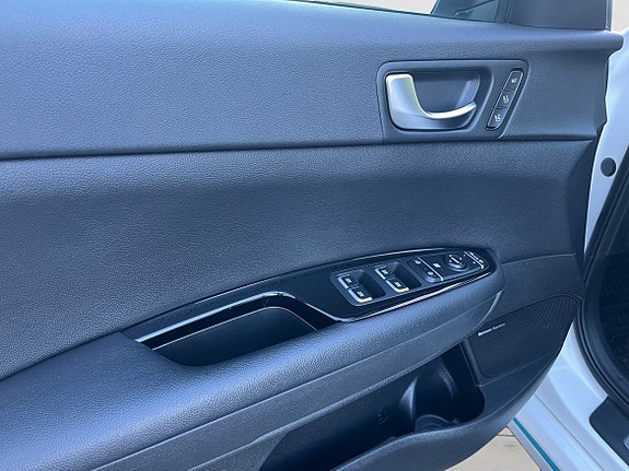 Kia Optima 8 of 21