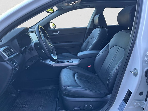 Kia Optima 7 of 21