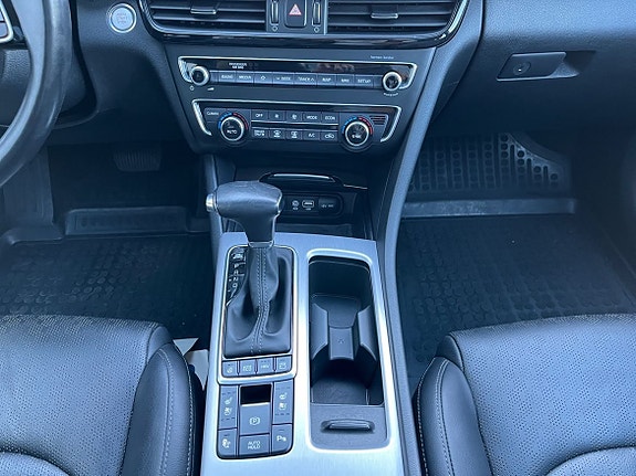 Kia Optima 12 of 21