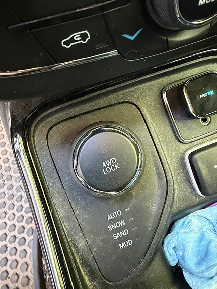 Jeep Compass 12 of 17