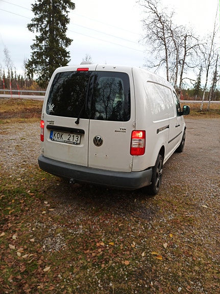 Volkswagen Caddy Maxi 2 of 6