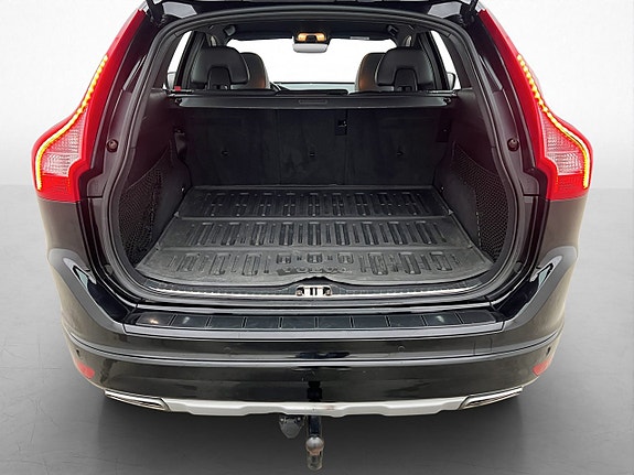 Volvo XC60 9 of 30