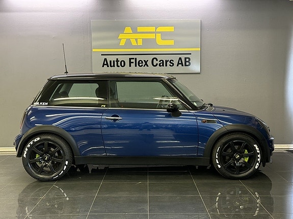 MINI Cooper 10 of 18