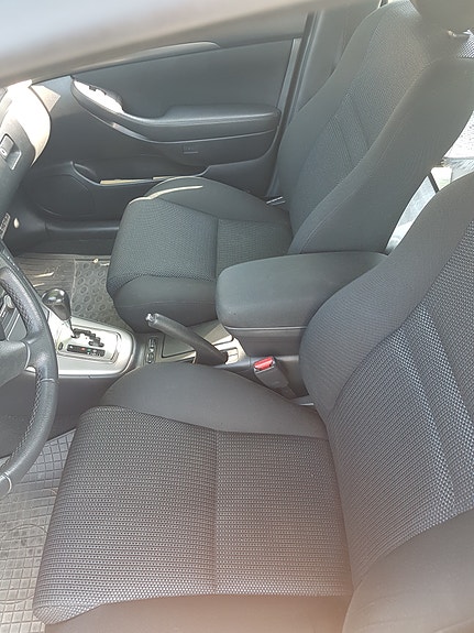 Toyota Avensis 3 of 7