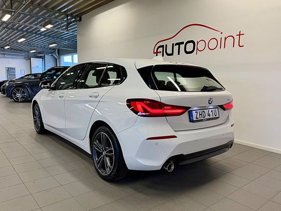 BMW 118i 4 of 21