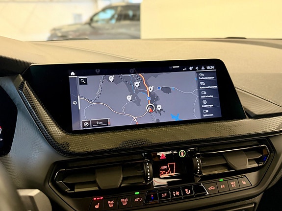 BMW 118i 18 of 21